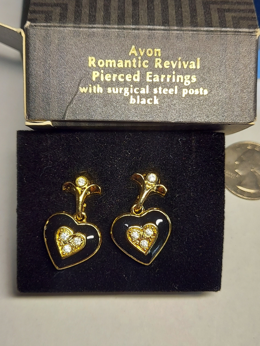 Vintage Avon Romantic Rivival Black and Gold Heart Drop Pierced Earrings